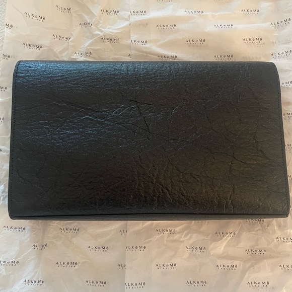 NEW Earth Pebbled Vegan Leather Black Crossbody Handbag w/ Duster - Picture 2 of 16